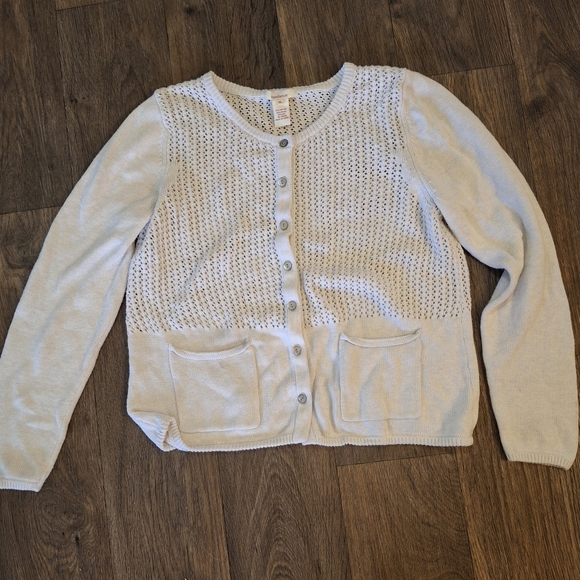 Sundance Double Pocket Knit Cardigan Sweater with Mother of Pearl Shell Buttons. - Picture 2 of 11